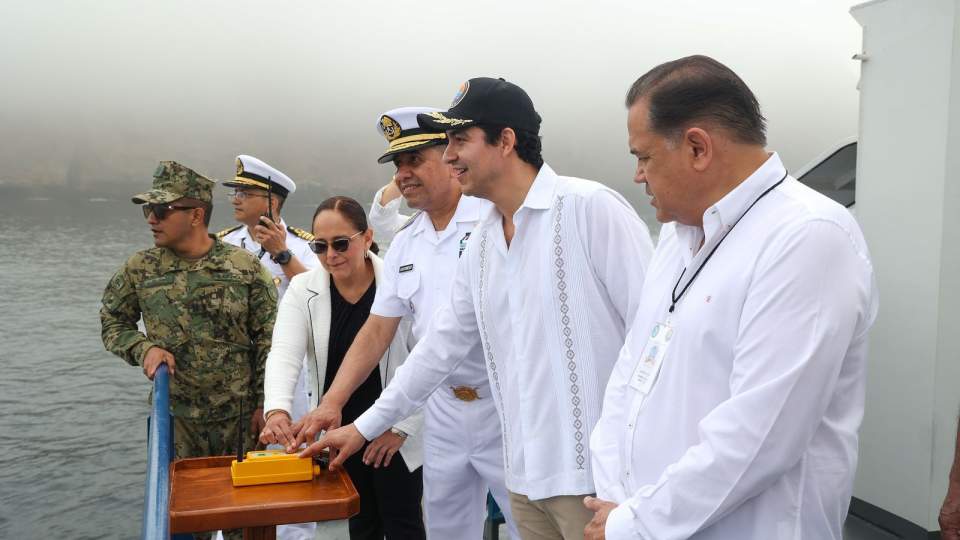 Gobierno de Sonora reafirma compromiso en la conservación de la vida marina con el hundimiento de buque
